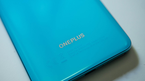 OnePlus-Nord-Oneplus-text-at-the-bottom.jpg